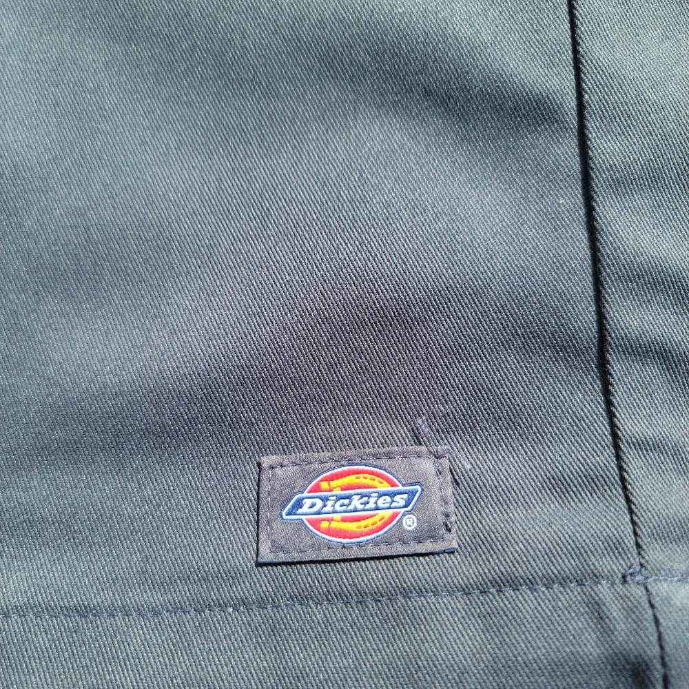 Dickies Loose Fit Shorts. Size 36, 46, 48 Gray. 15 Inch Inseam. Cell Pocket